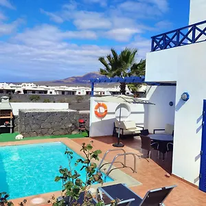https://villa-rubicn-seaview.in-canary-islands.com