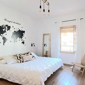 Limerencia: Tu Hogar En Este Blanco Pueblo Apartamento